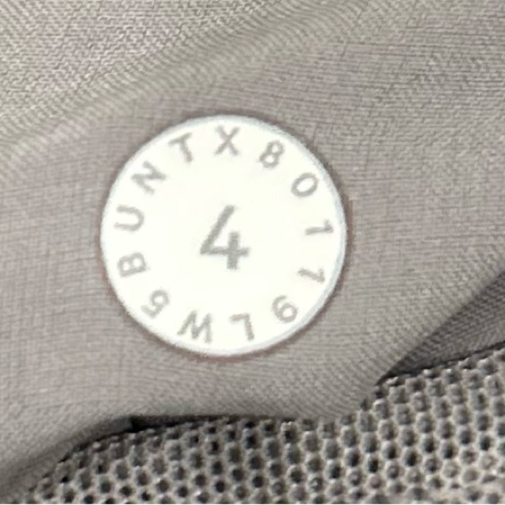 Lululemon On the Fly Pants Full Length EUC Size 4 - Picture 5 of 6